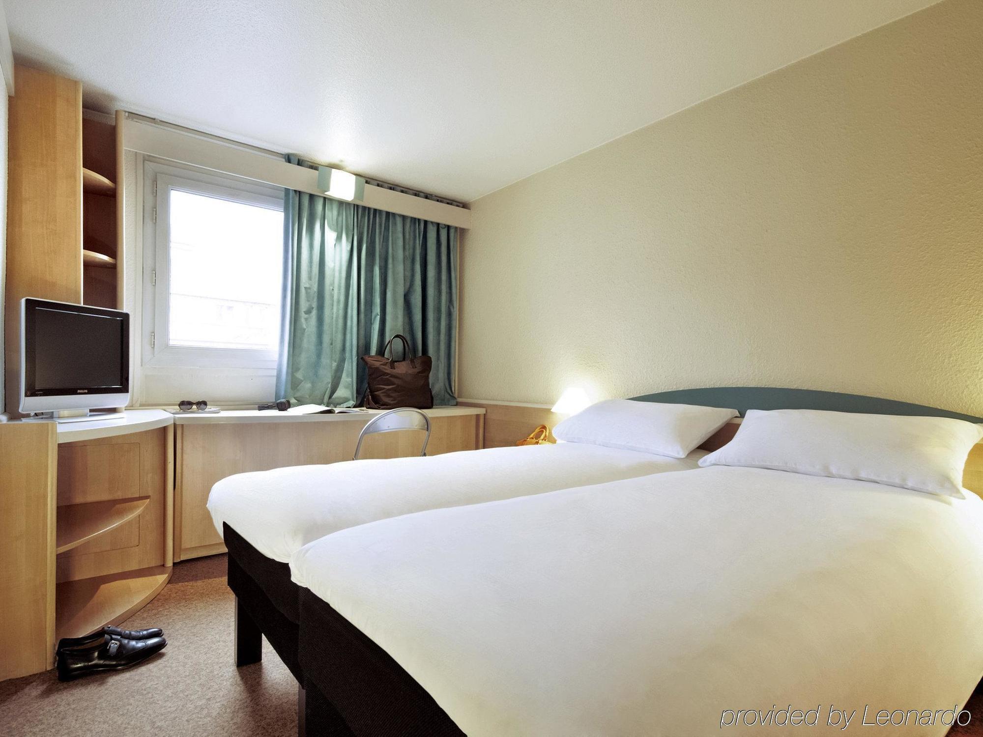 מלון Ibis Lyon L'Isle D'Abeau מראה חיצוני תמונה