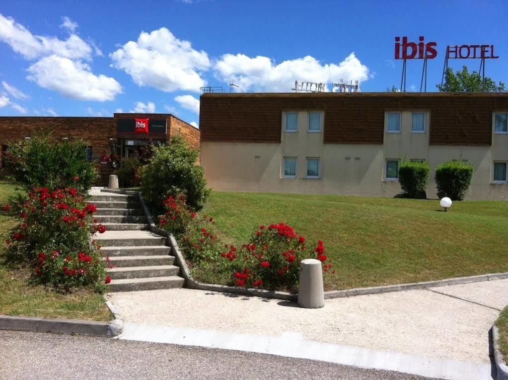 מלון Ibis Lyon L'Isle D'Abeau מראה חיצוני תמונה