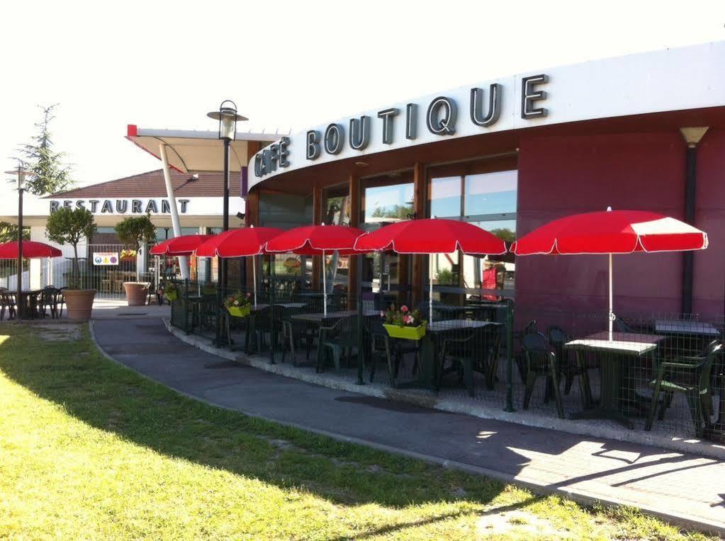 מלון Ibis Lyon L'Isle D'Abeau מראה חיצוני תמונה